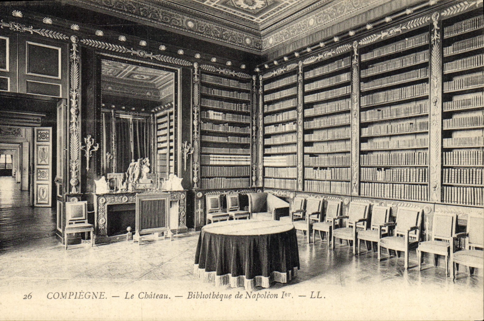 CPA Bibliotheque Compiegne le chateau Napoleon 1er