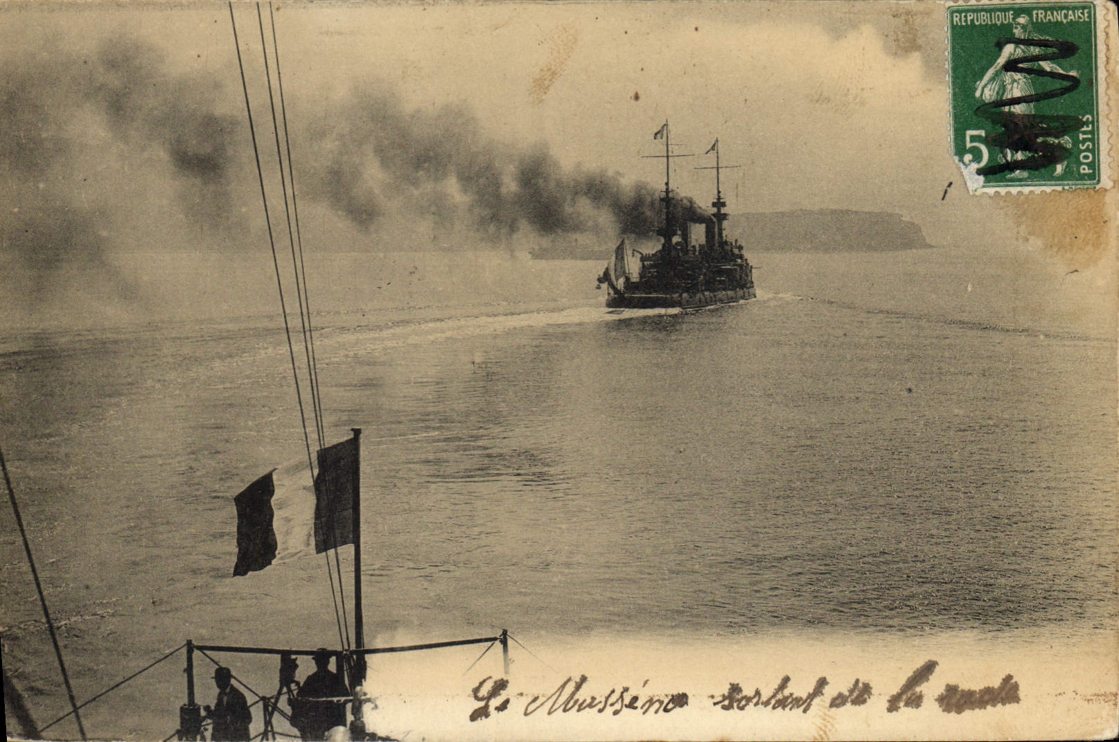 CPA Bateau Le Massena sortant de la rade 
