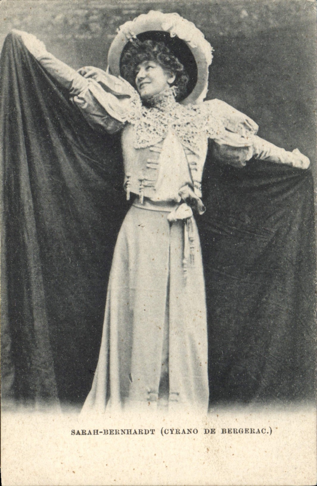 Sarah Bernhardt — in kleding van Cyrano de Bergerac — uitgegeven door de Cie des Arts