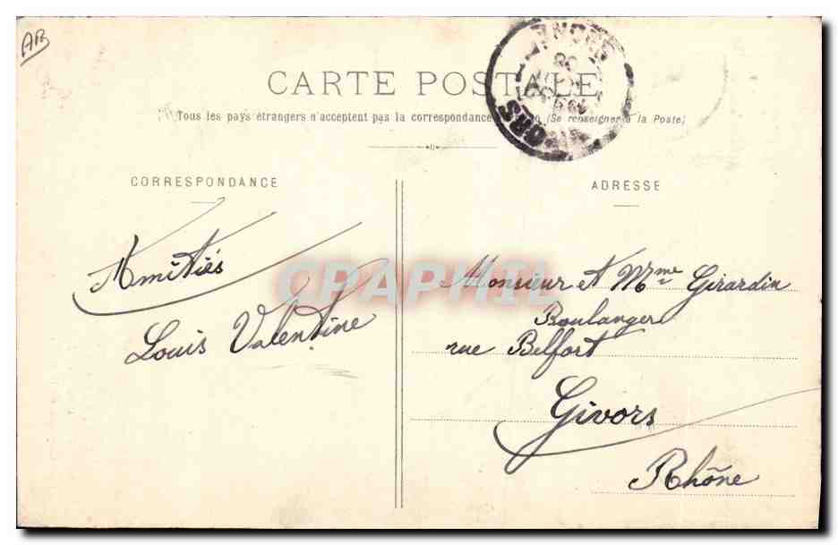 CPA Folklore Boulogne sur Mer Une coquette de la Halle — Verso