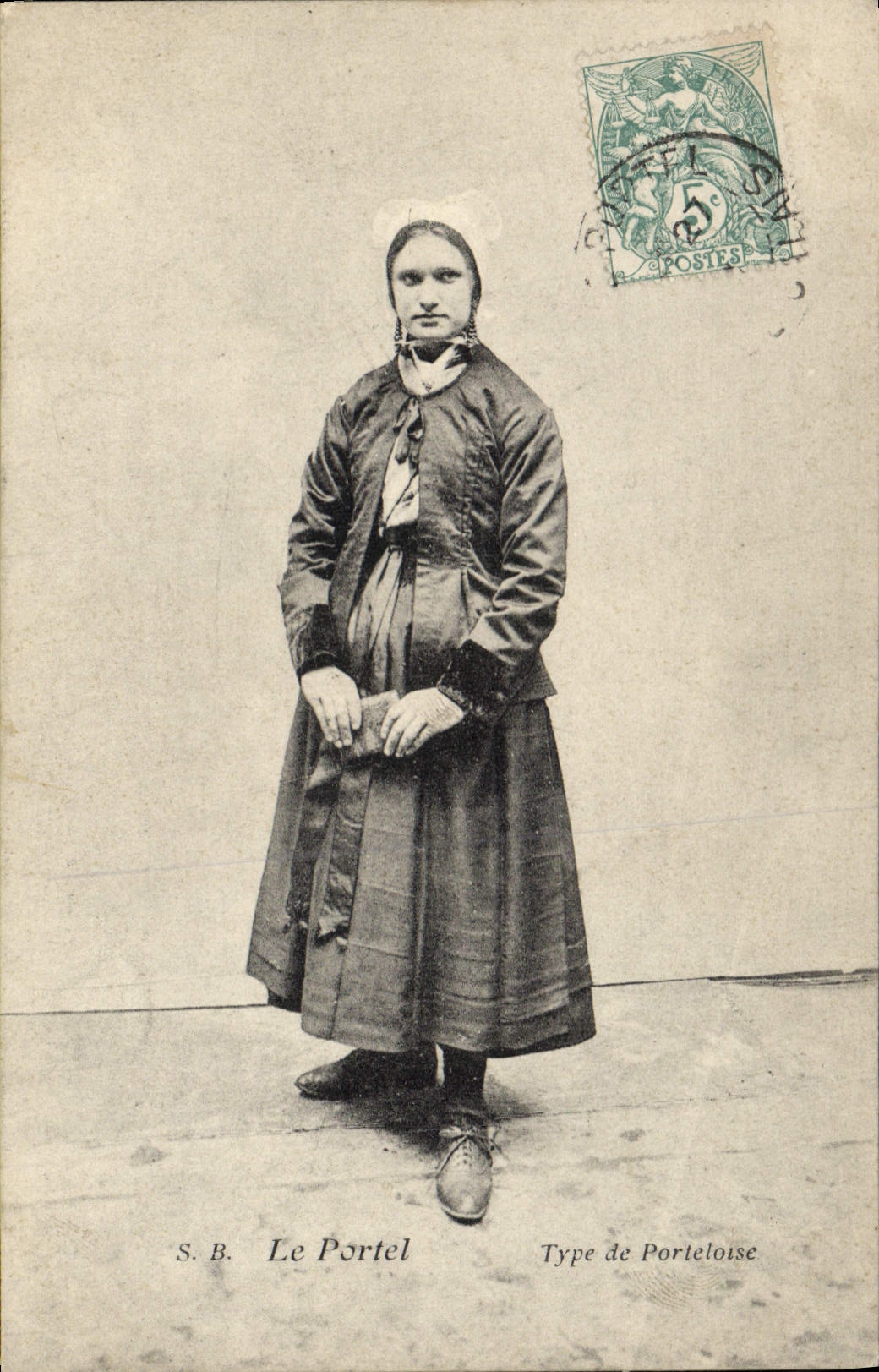 CPA Folklore Le Portel Type de Porteloise