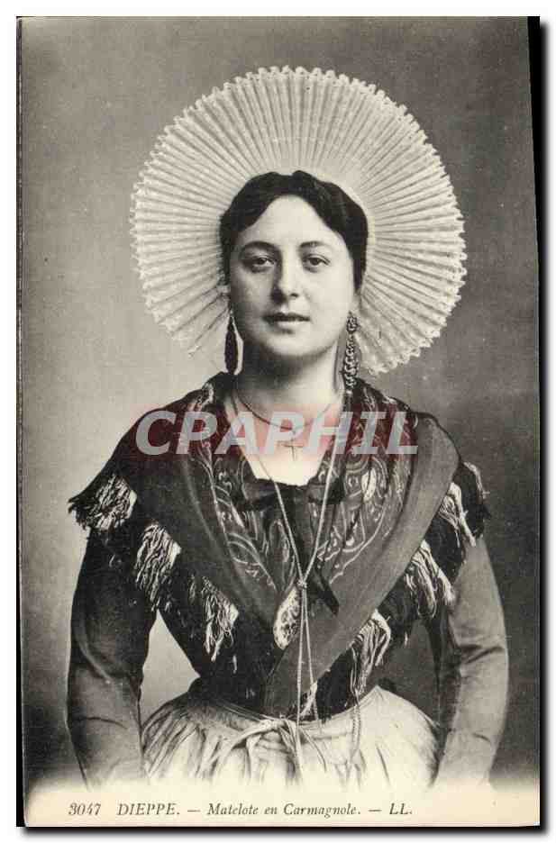 CPA Folklore Dieppe Matelote en Carmagnole