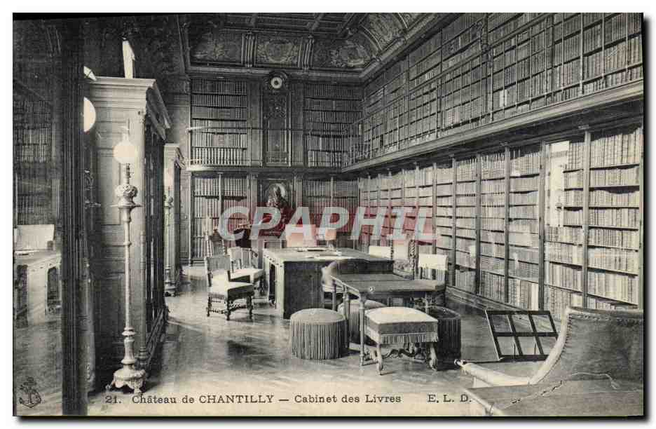 CPA Bibliotheque Chantilly Cabinet des livres 