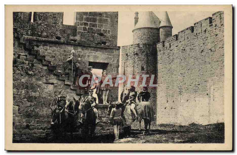 CPA La cite de Carcassonne L'annonce de la croisade 