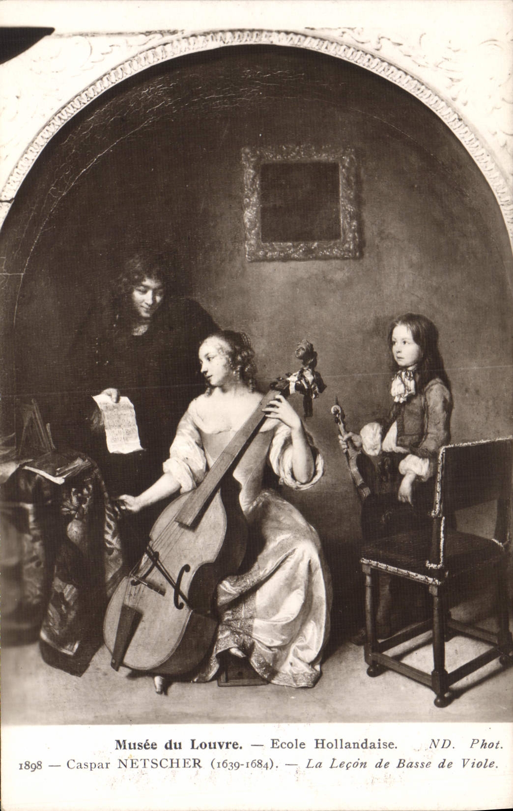 CPA Contrebasse Paris Musee du Louvre Ecole Hollandaise Caspar Netscher La lecon de basse de Viole 