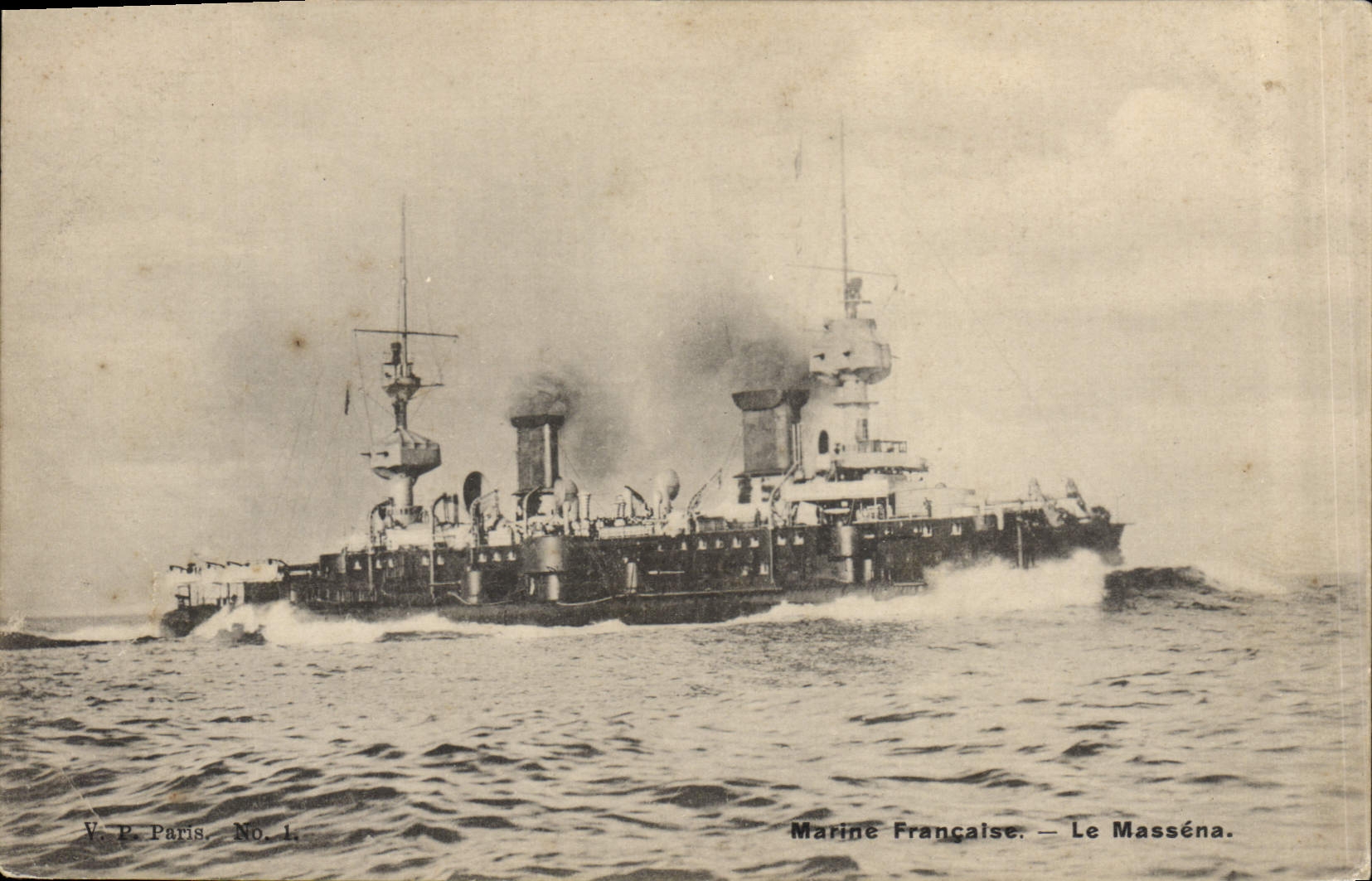 CPA Bateau Le Massena