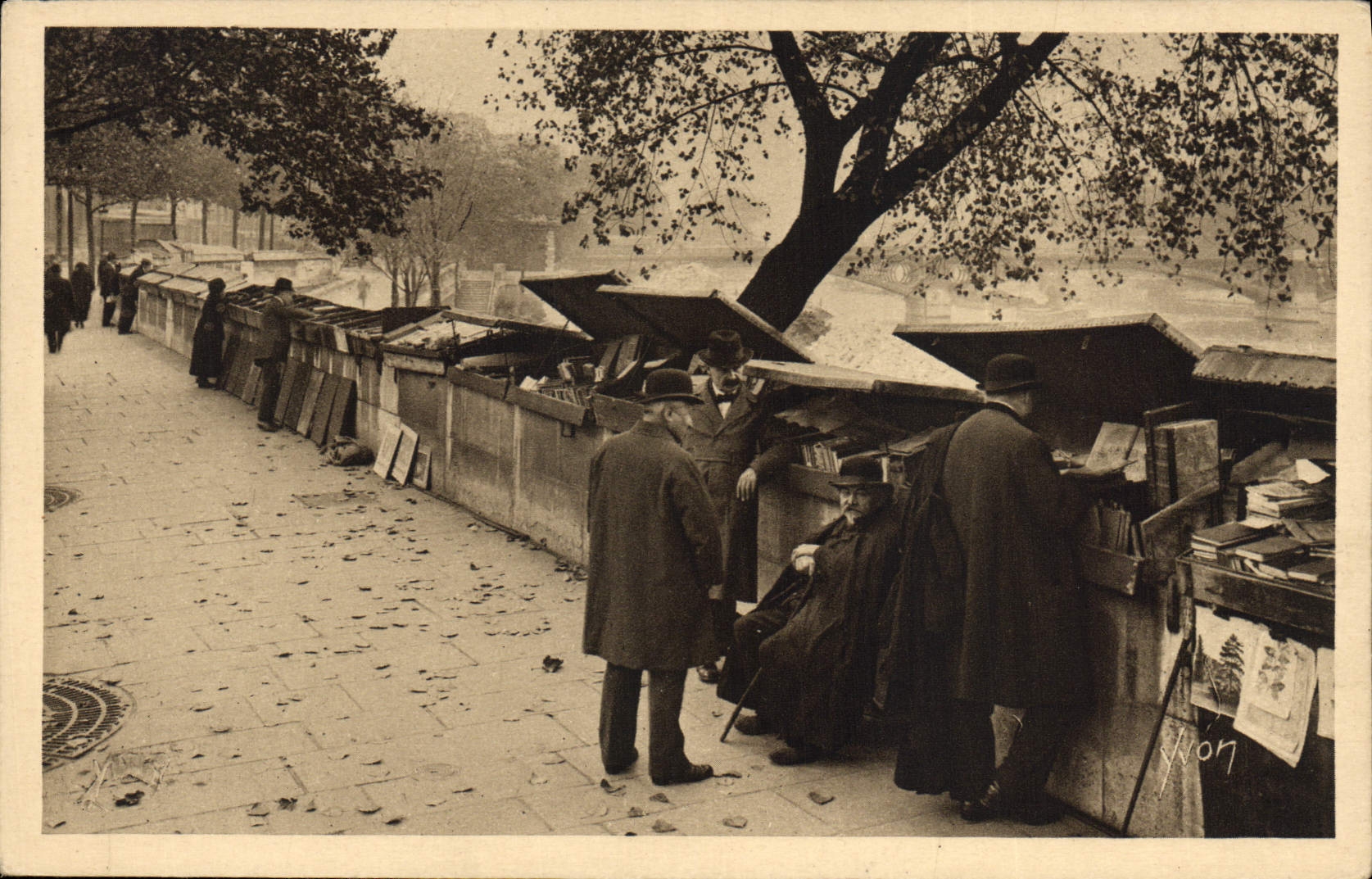 Bouquinistes du Quai Malaquais — Paris — Édition d'Art YVÓN