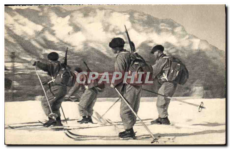 CPA Militaria Chasseurs Alpins Eclaireurs skieurs Ski