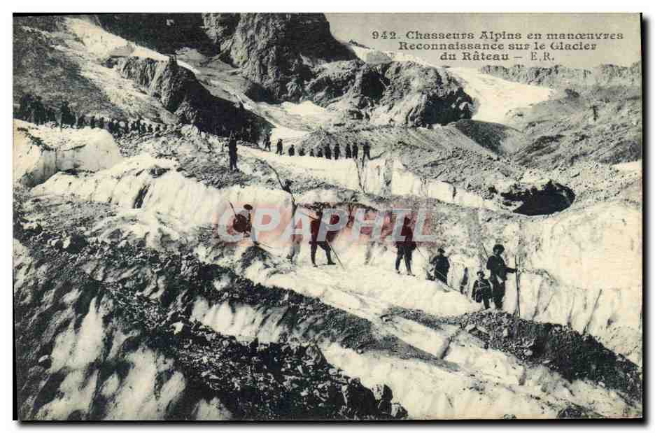 CPA Militaria Chasseurs Alpins en manoeuvres Reconnaissance sur le glacier du Rateau 
