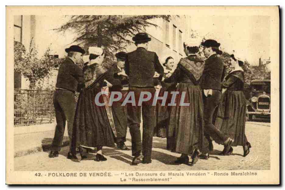 CPA Folklore Folklore de Vendee Les danseurs du Marais Vendeen 