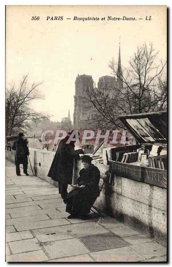 Paris — Bouquiniste et Notre-Dame — LL