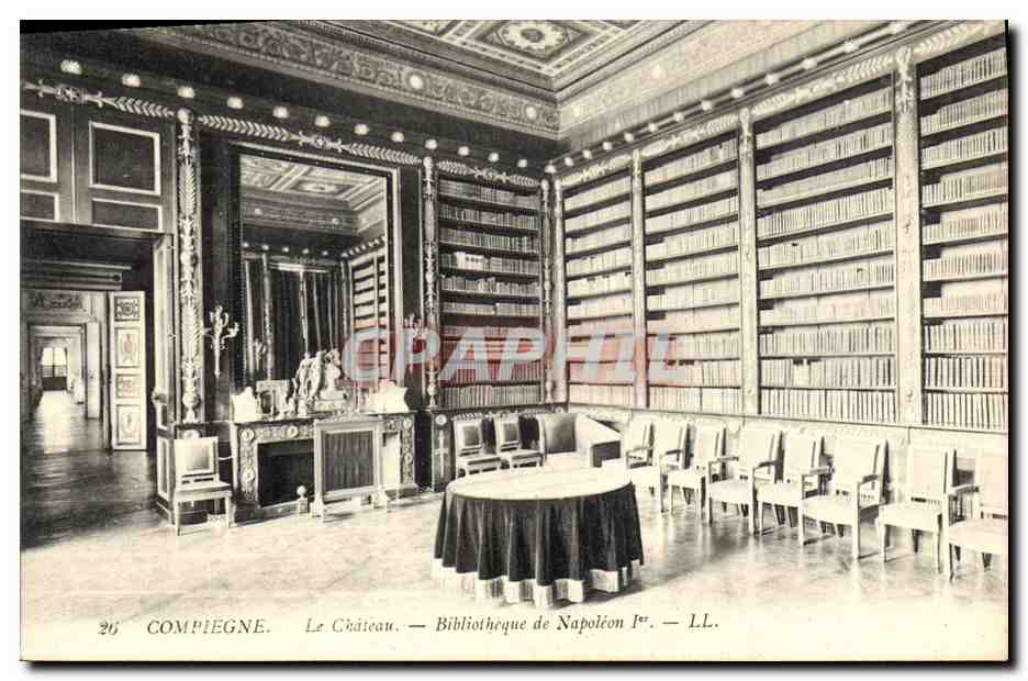 CPA Bibliotheque de Napoleon 1er Compiegne Le chateau 