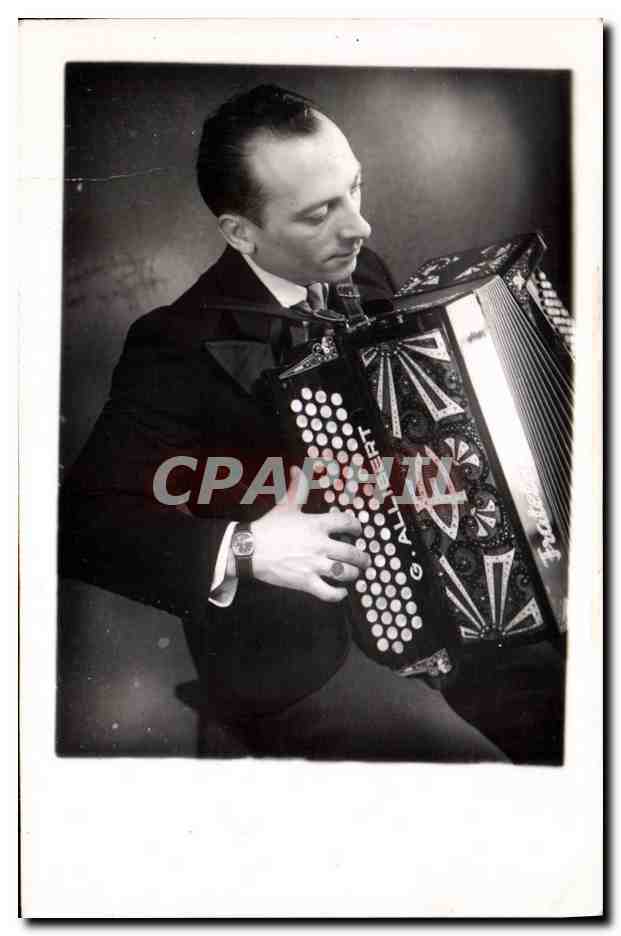 CPM Georges Allibert Virtuose accordeoniste Vedette de la scene et de la radio Accordeon