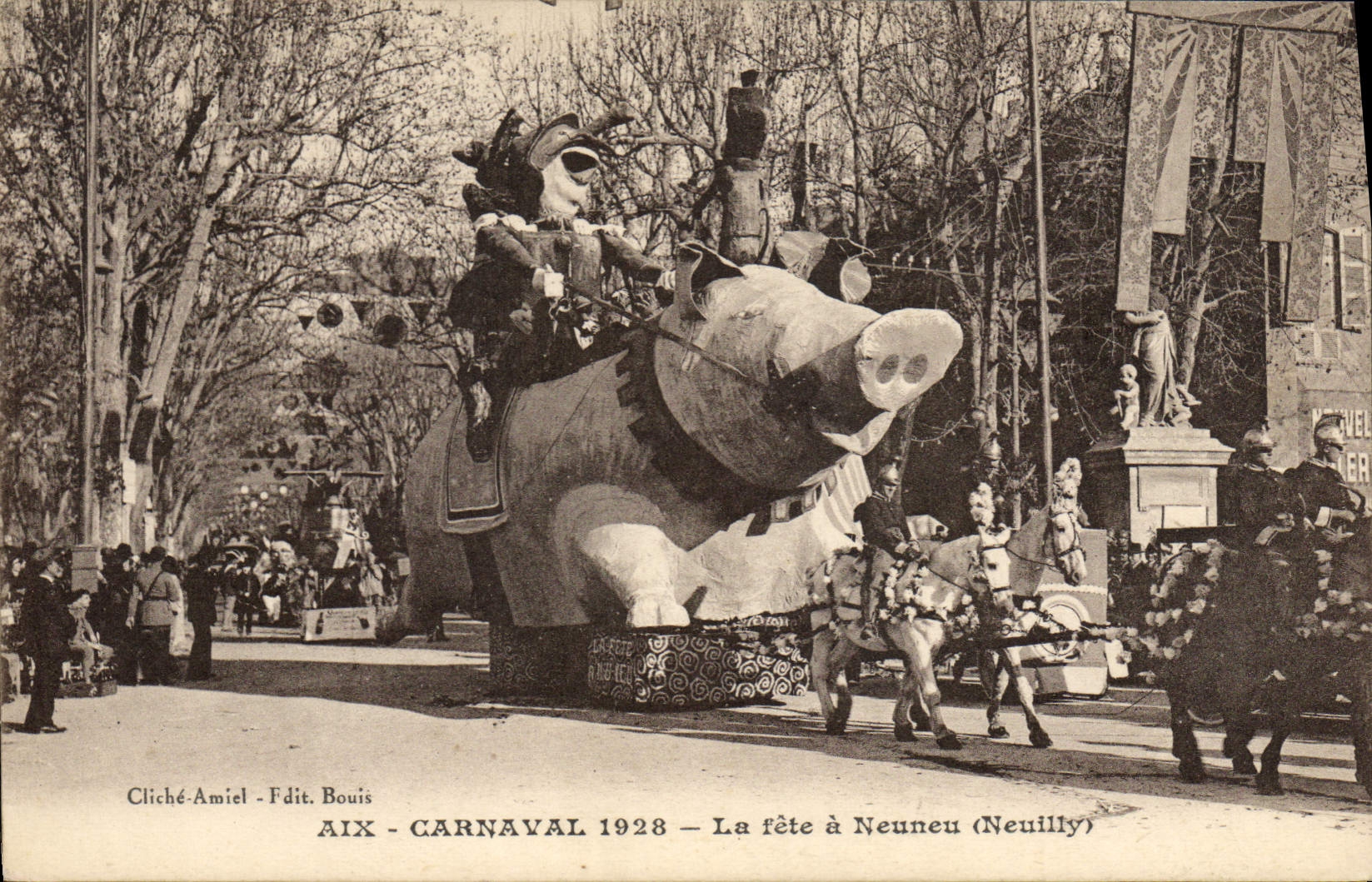 CPA Cochon Porc Aix en Provence Carnaval 1928 La fete a Neuneu Neuilly 