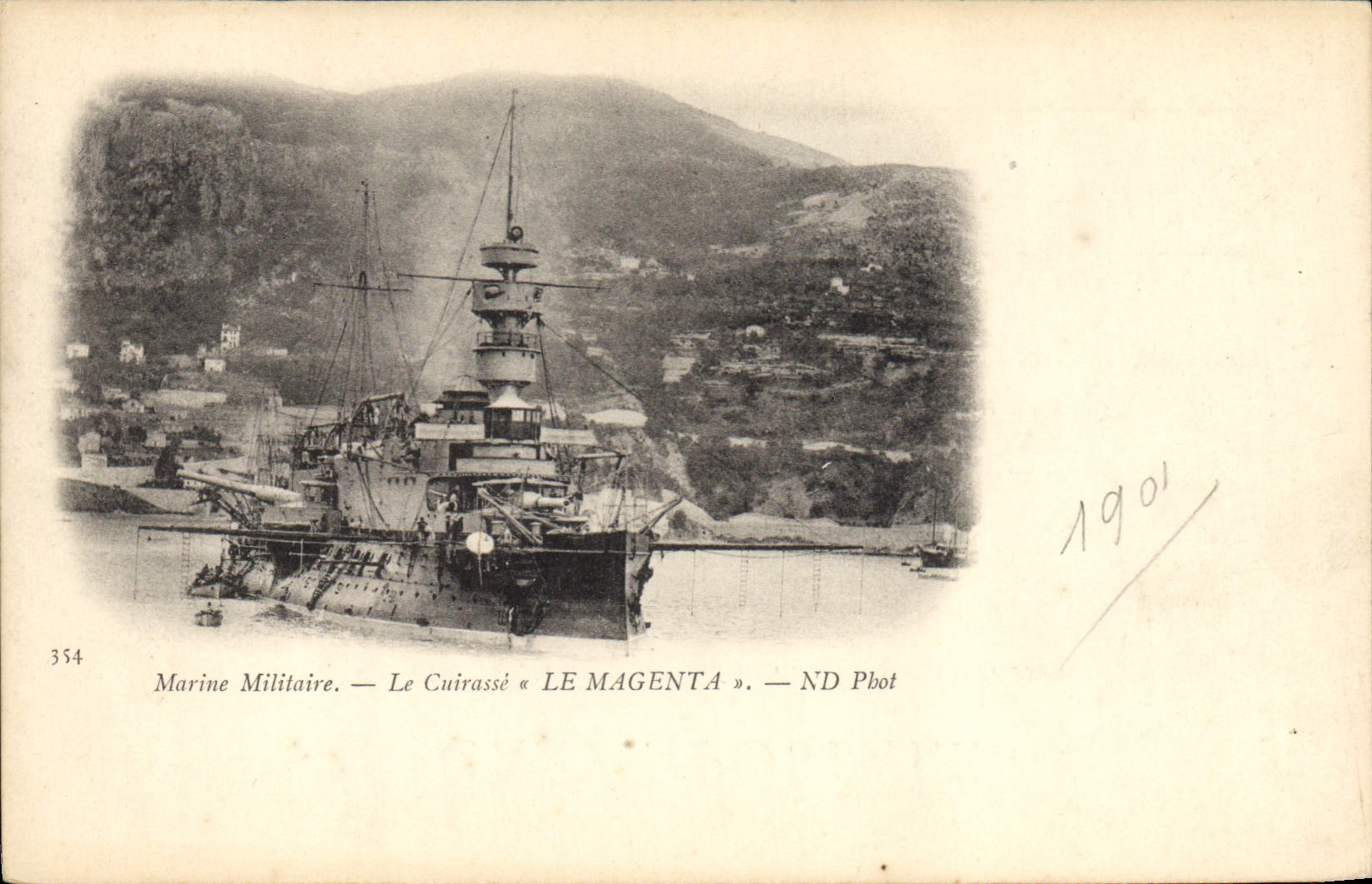 CPA Bateau Le cuirasse Le Magenta 