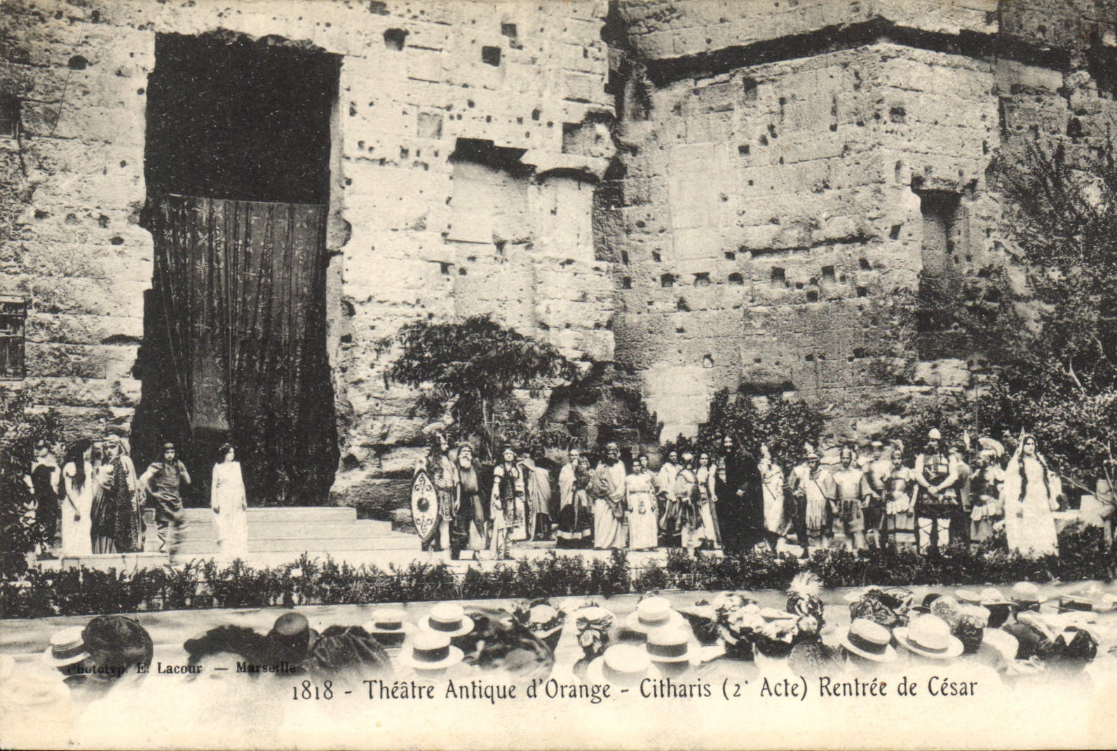 CPA Theatre antique d'Orange Citharis Rentree de Cesar 