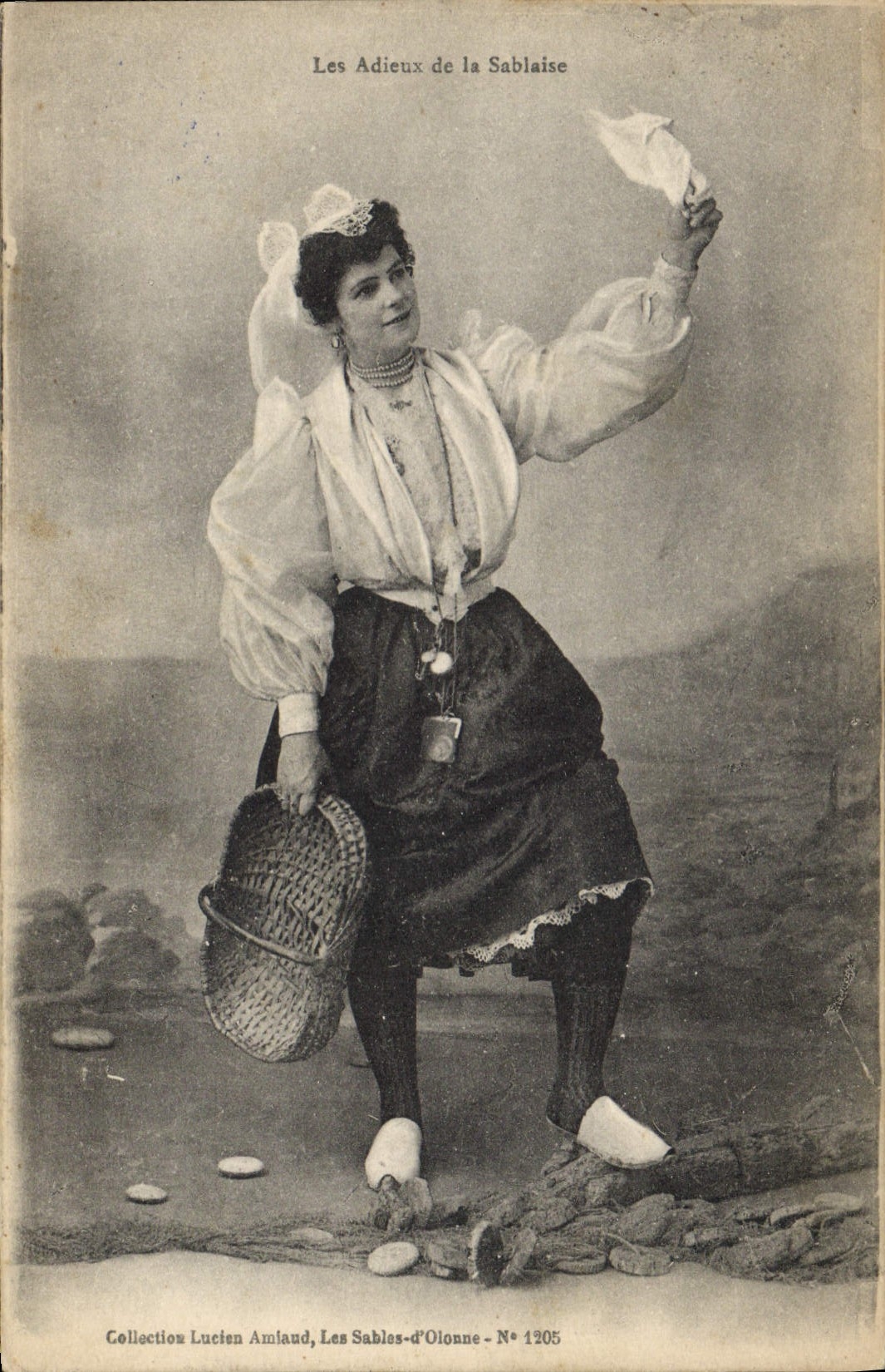 CPA Folklore Les adieux de la Sablaise 