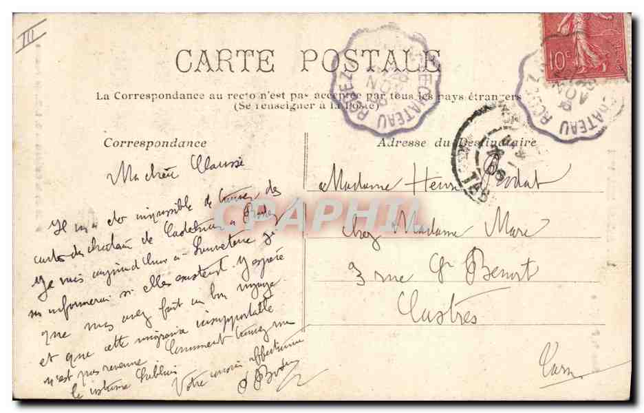 CPA Folklore Les Sables d'Olonne Sous le parapluie  — Verso