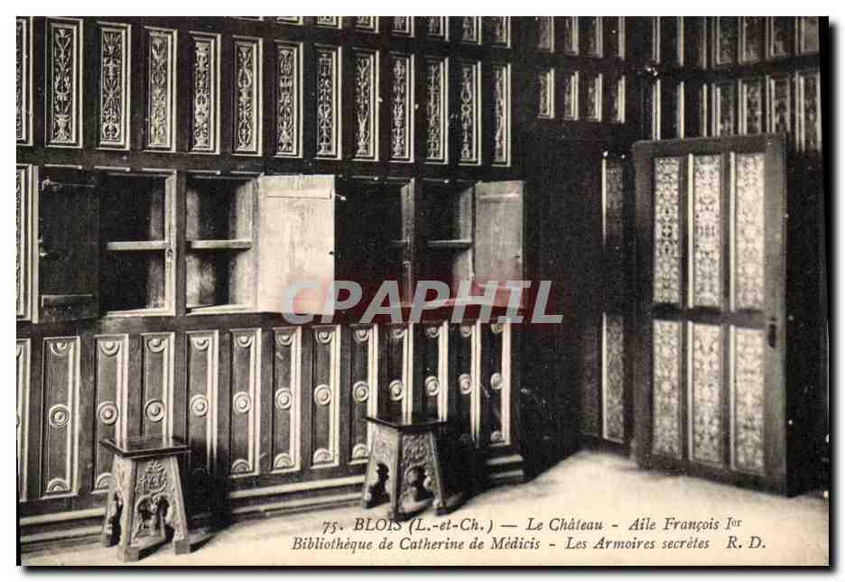 CPA Bibliotheque Blois le chateau Aile Francois 1er Catherine de Medicis Les armoires secretes