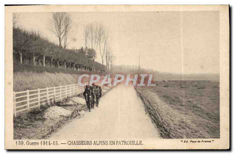 CPA Militaria Chasseurs Alpins en patrouille