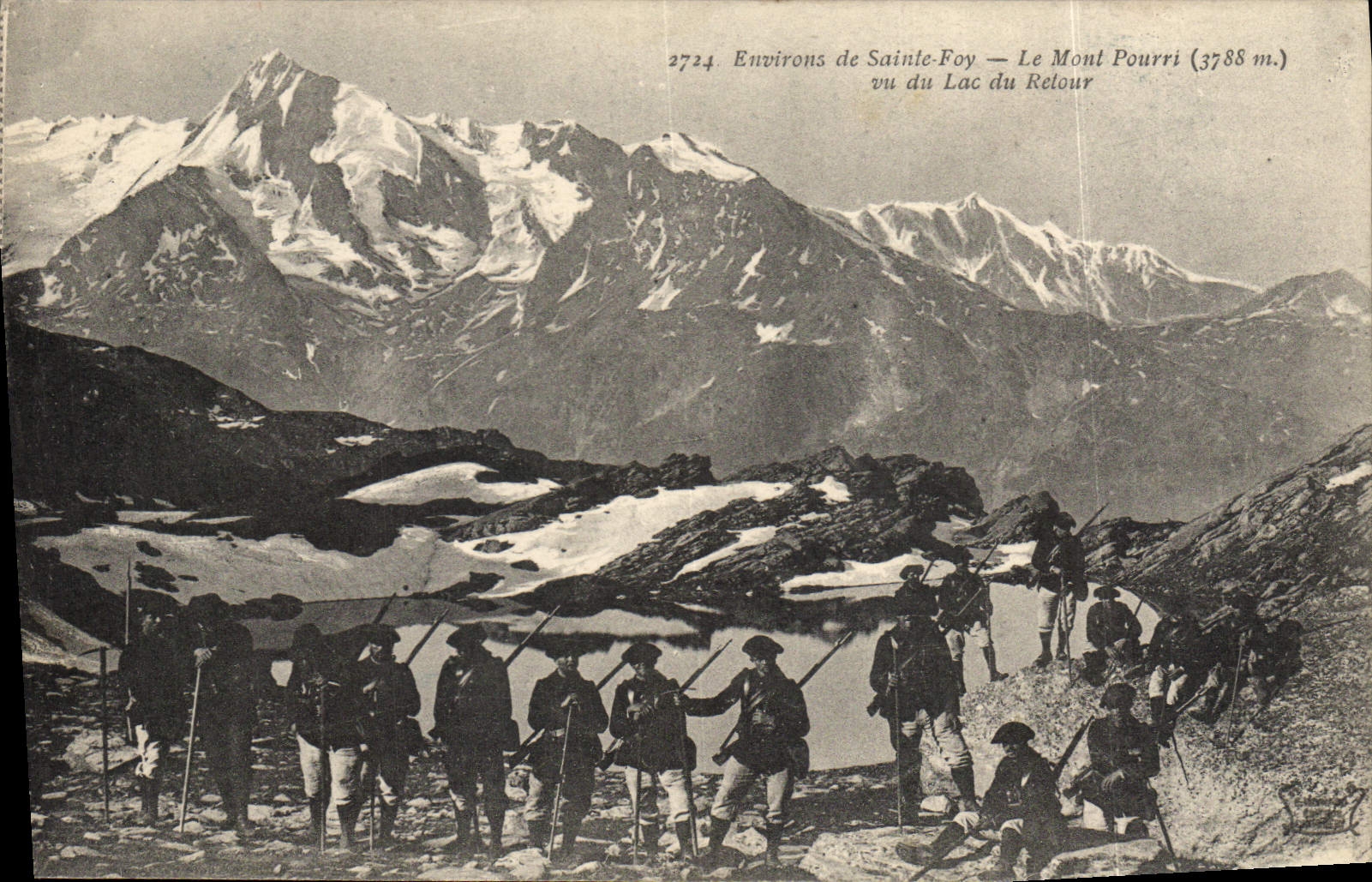 CPA Militaria Chasseurs Alpins Environs de Ste Foy Le Mont Pourri vu du lac du retour