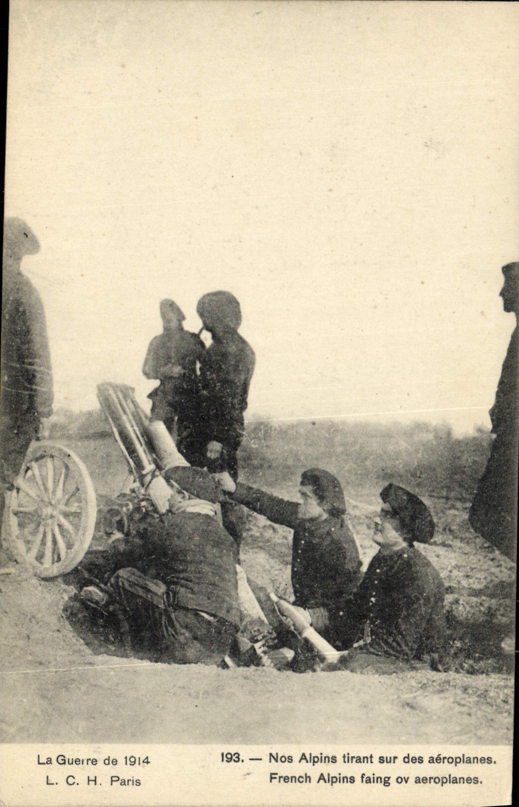 Soldats alpins tirant sur des avions — La Guerre de 1914 — L. C. H. Paris, n° 193