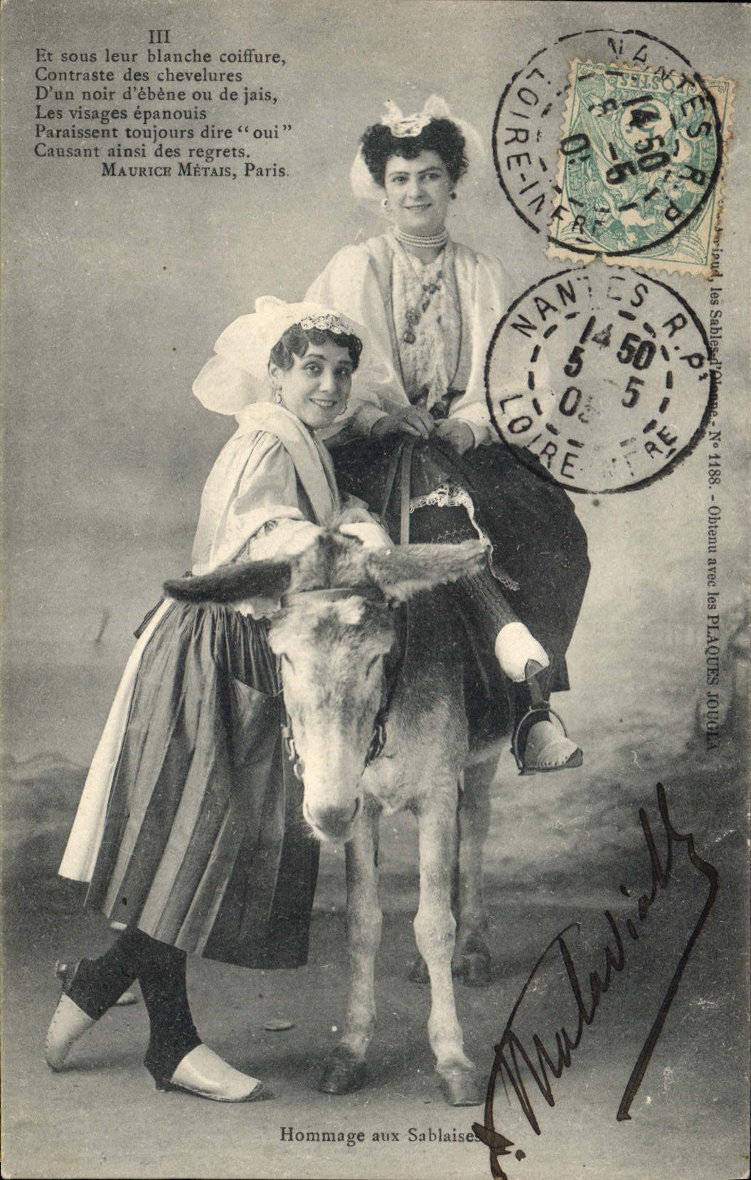 CPA Folklore Hommage aux Sablaises Ane Mule 