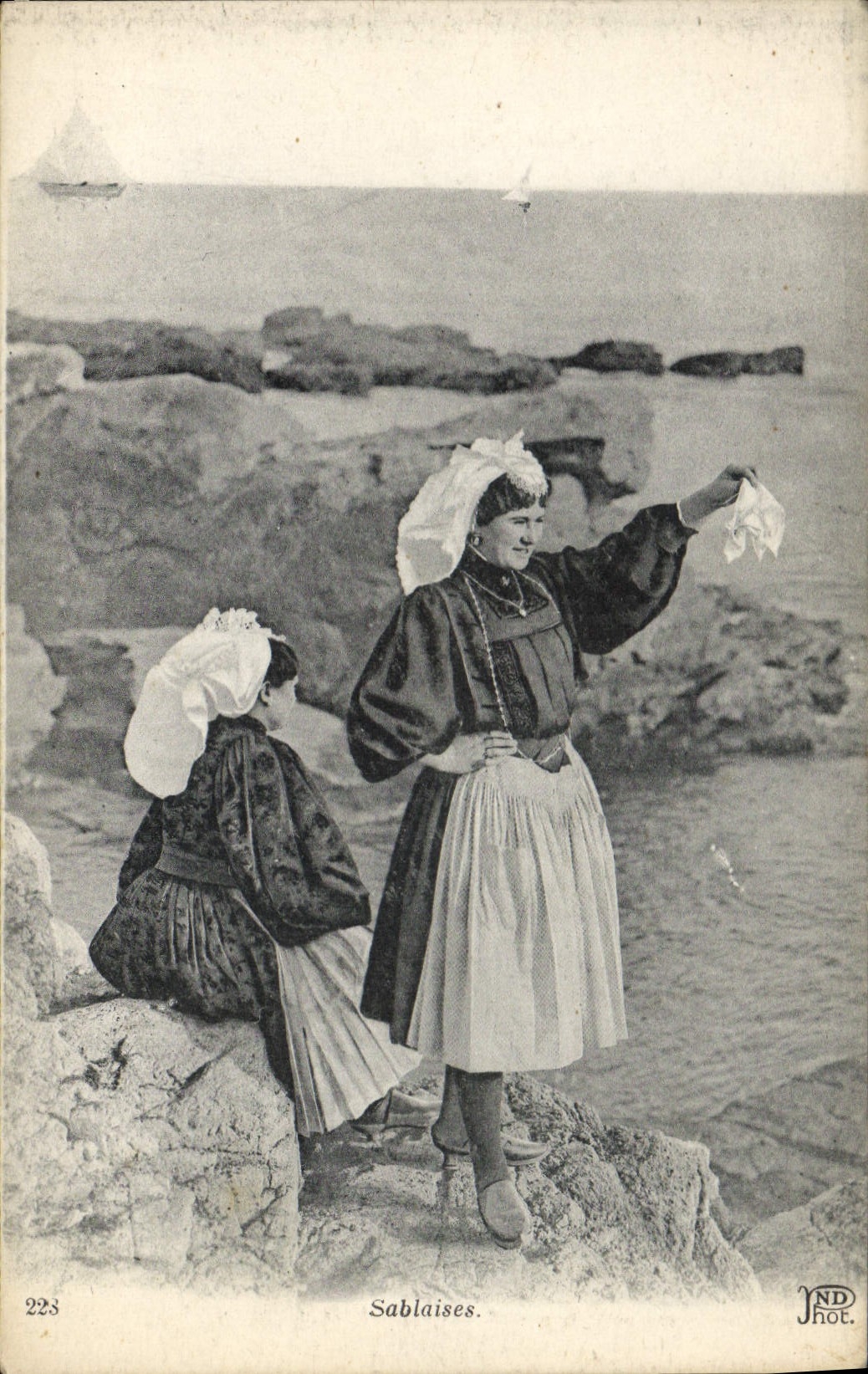 CPA Folklore Sablaises 