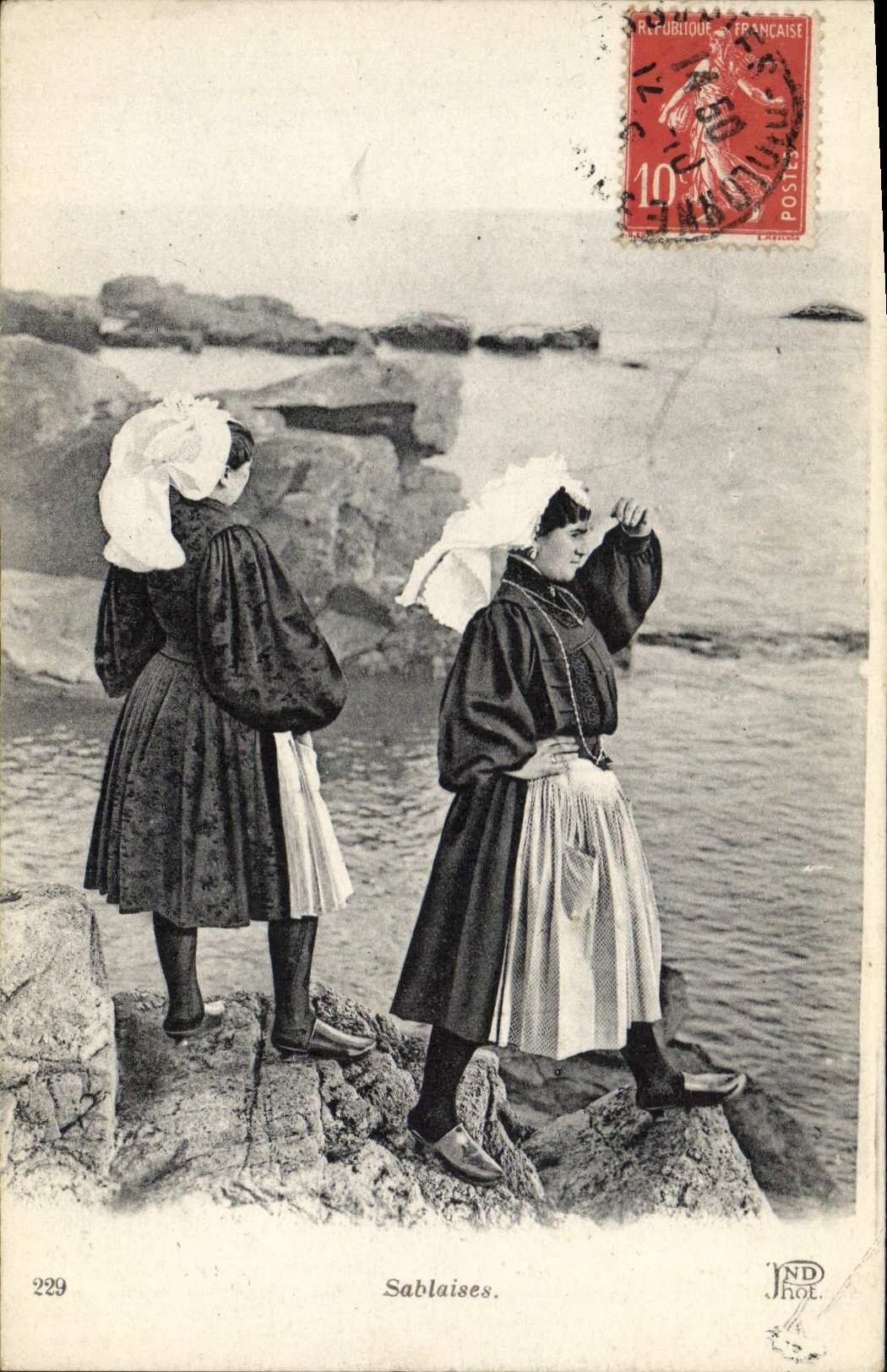 CPA Folklore Sablaise 