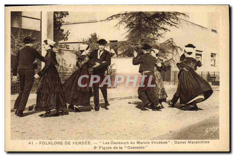CPA Folklore Folklore de Vendee Les danseurs du Marais Vendeen Danse Maraichine Figure de la courante 