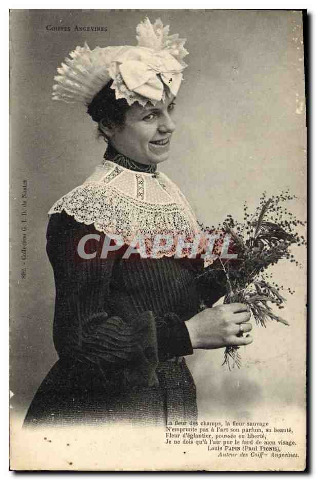 CPA Folklore Coiffes Angevines 