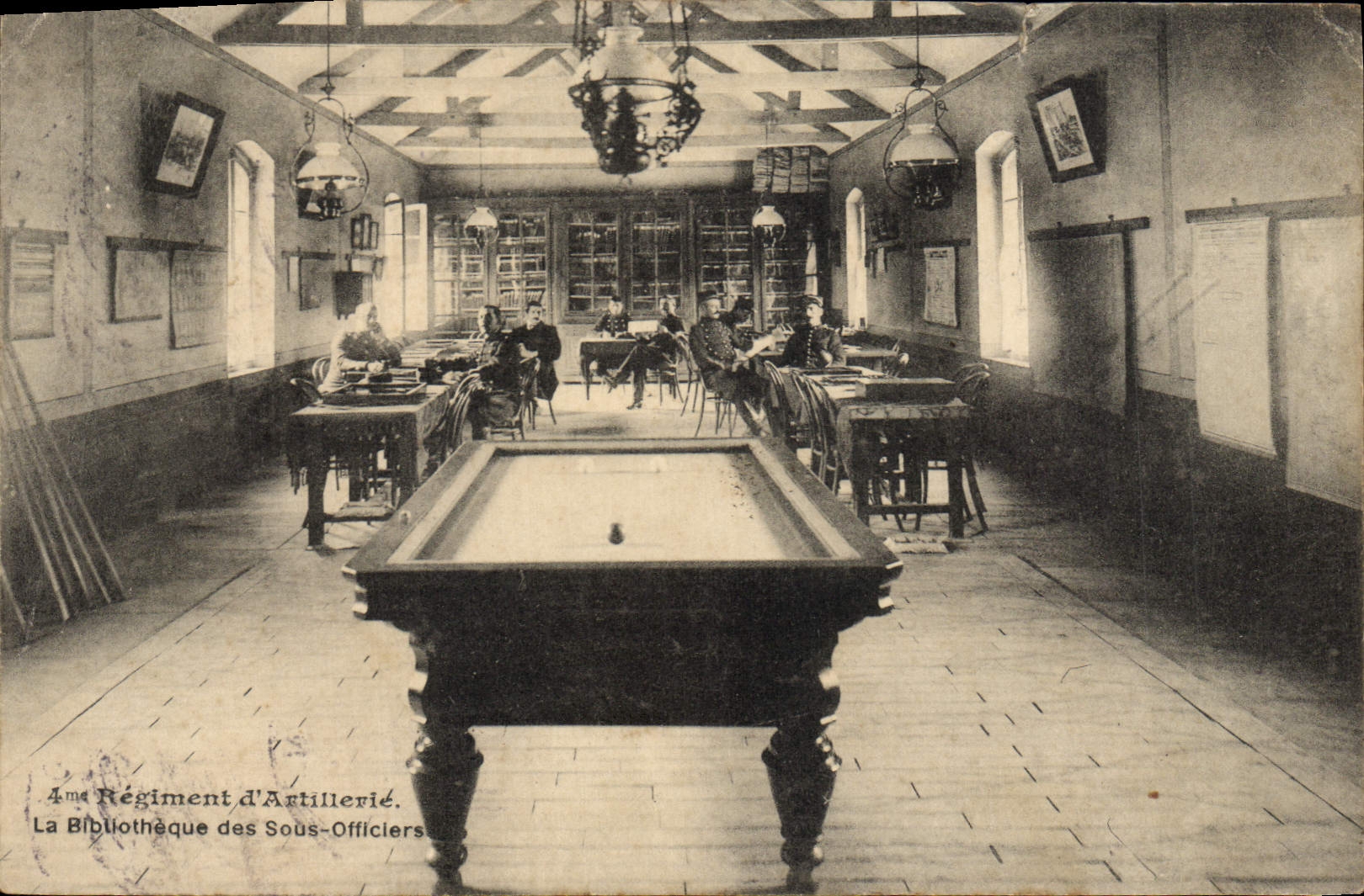 CPA Billard 4eme regiment d'artillerie La bibliotheque des Sous officiers Militaria
