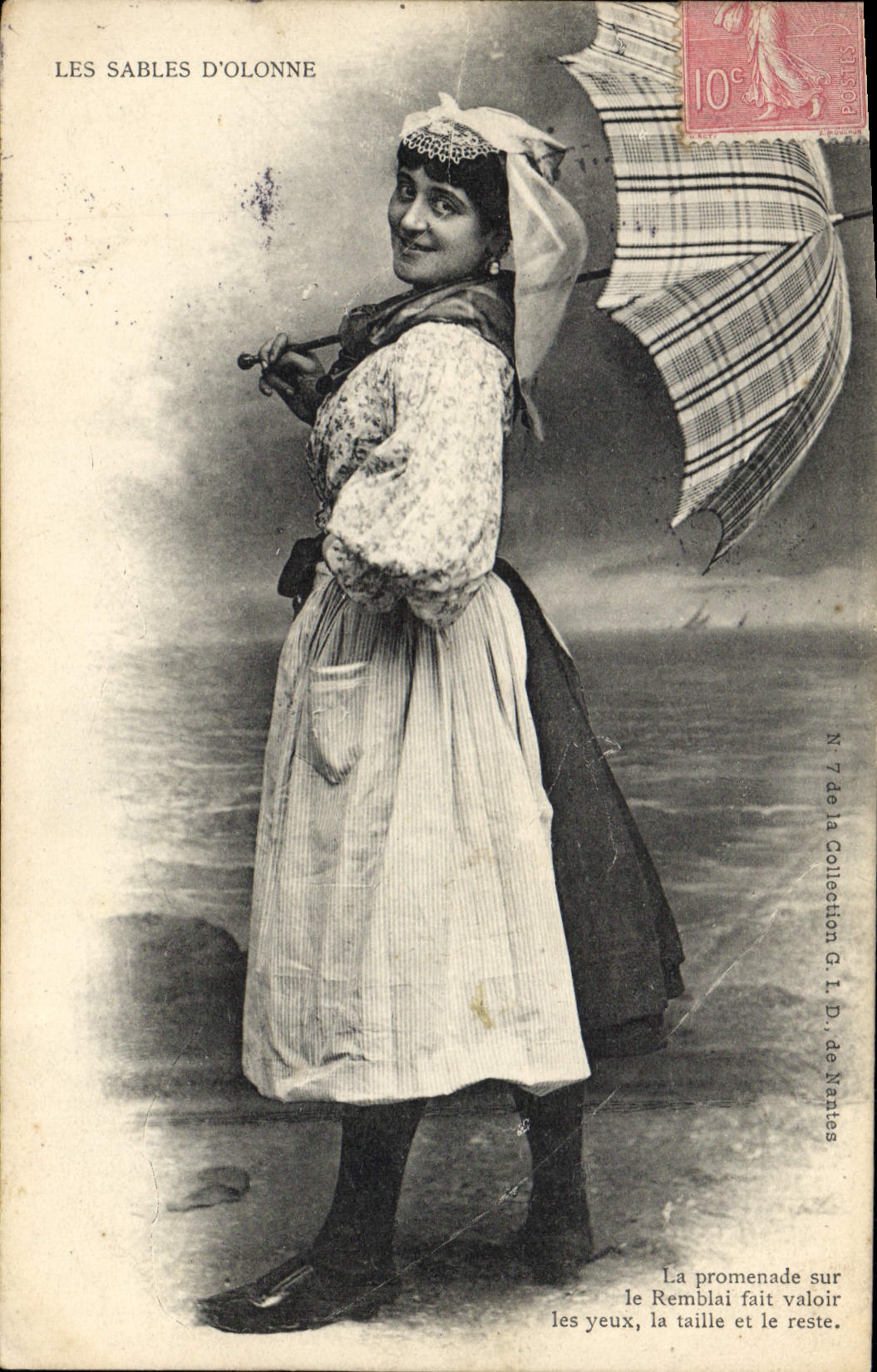 CPA Folklore Les Sables d'Olonnne 