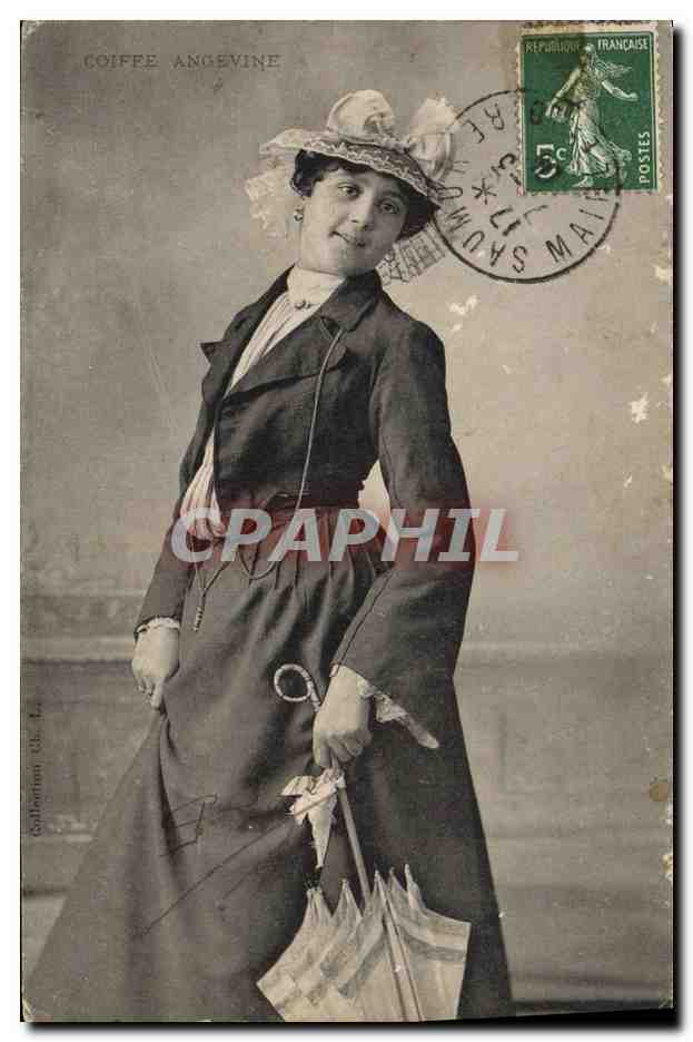 CPA Folklore Coiffe Angevine 