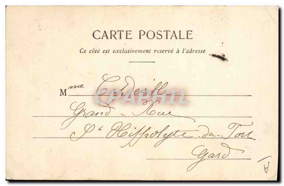 CPA Folklore La Bonne d'hotel Coiffe du Pays d'Anjou  — Verso