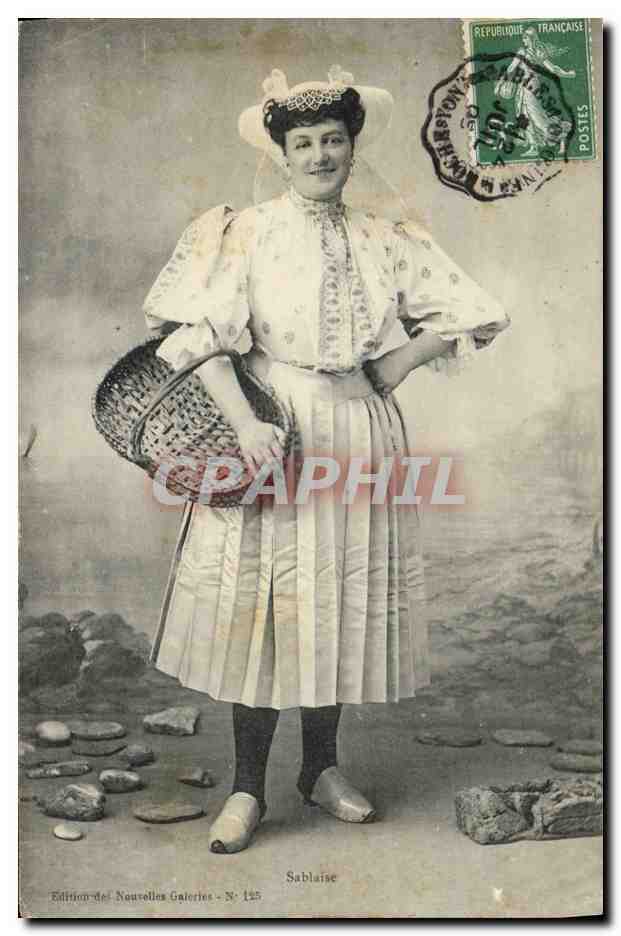 CPA Folklore Sablaise 