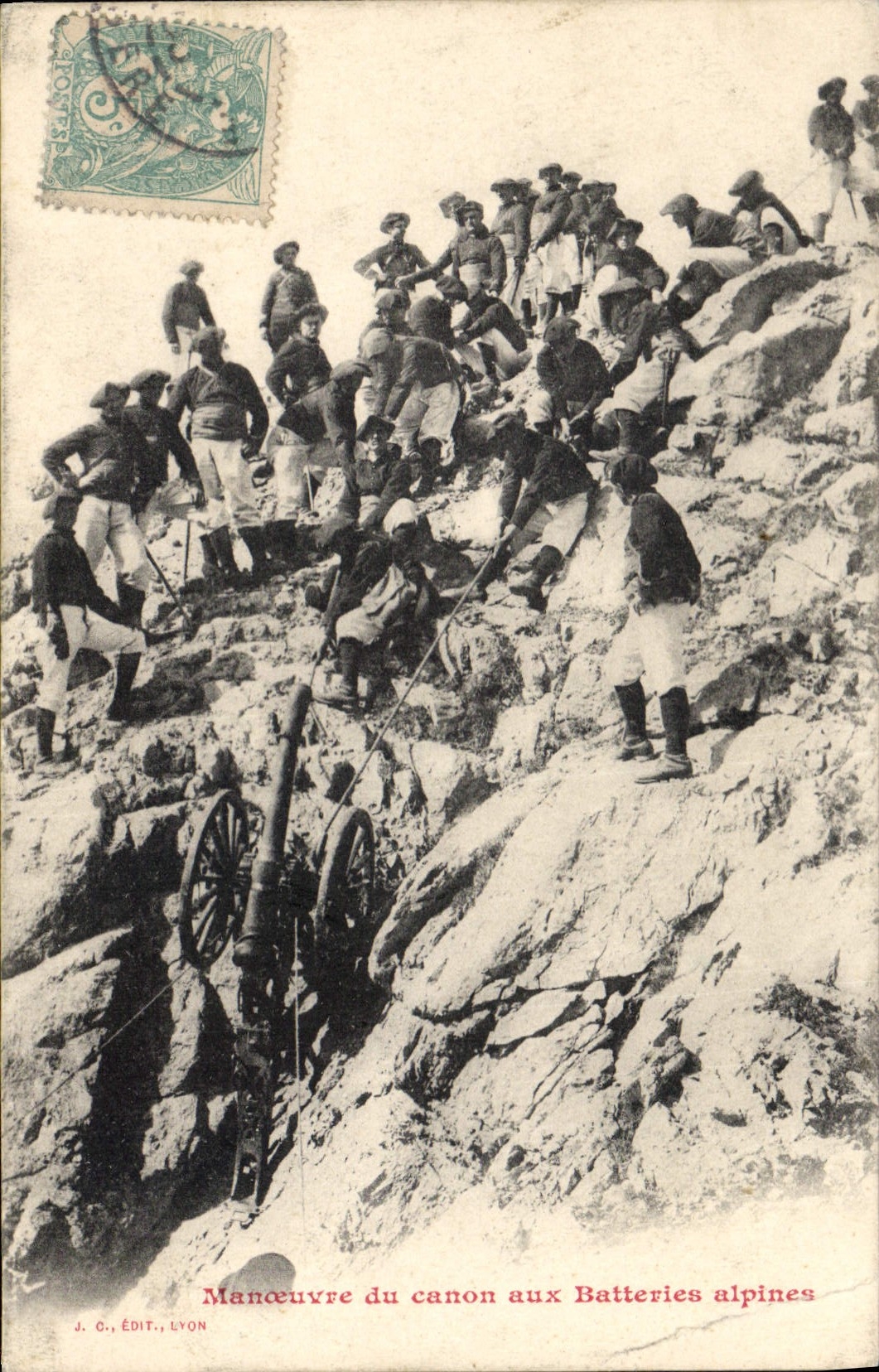 CPA Militaria Chasseurs alpins Manoeuvre du canon aux batteries alpines 