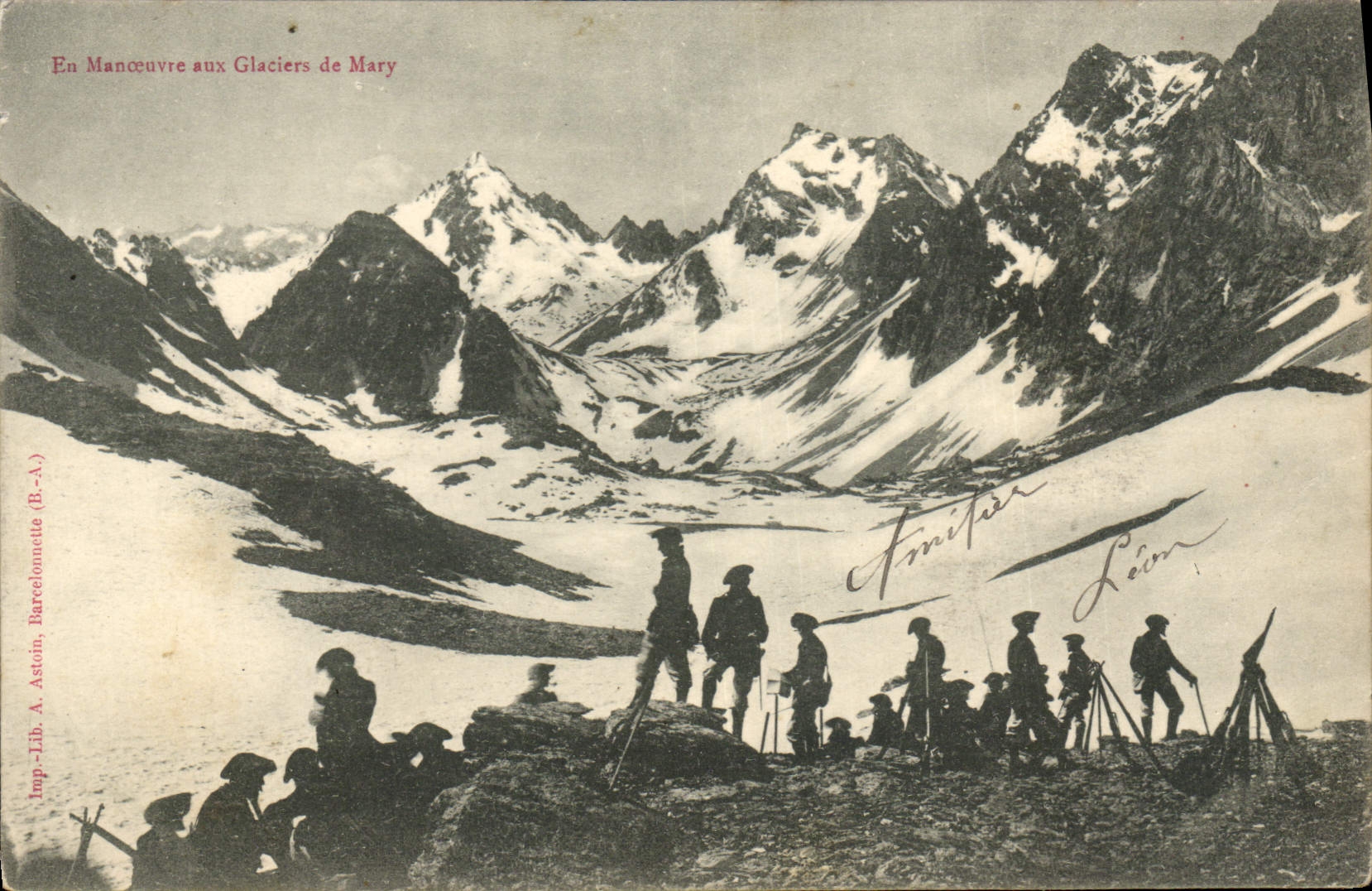 CPA Militaria Chasseurs alpins En manoeuvres aux glaciers de Mary
