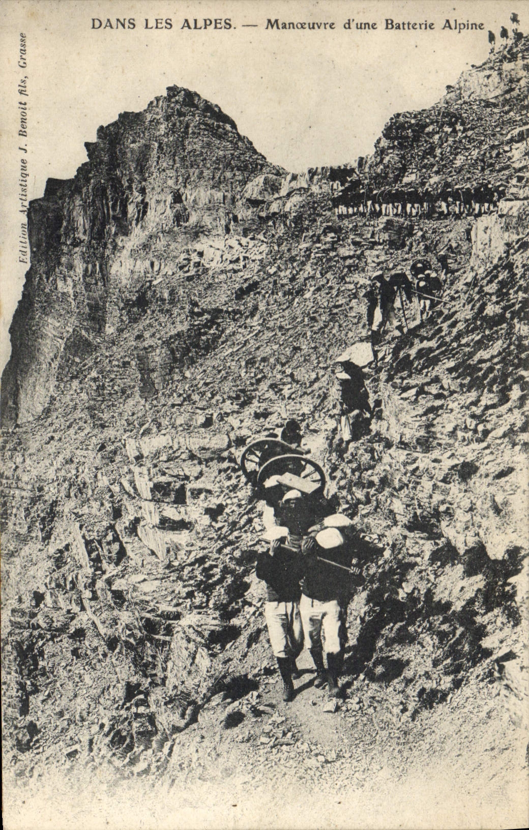 Dans les Alpes — Manœuvre d'une Batterie Alpine — Edition Artistique J. Benoît fils, Grasse
