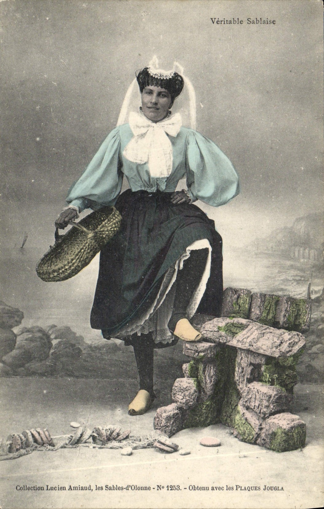 CPA Folklore Veritable Sablaise 