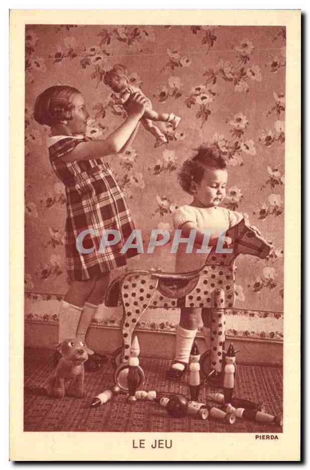 CPA Enfants Le jeu Cheval en bois 