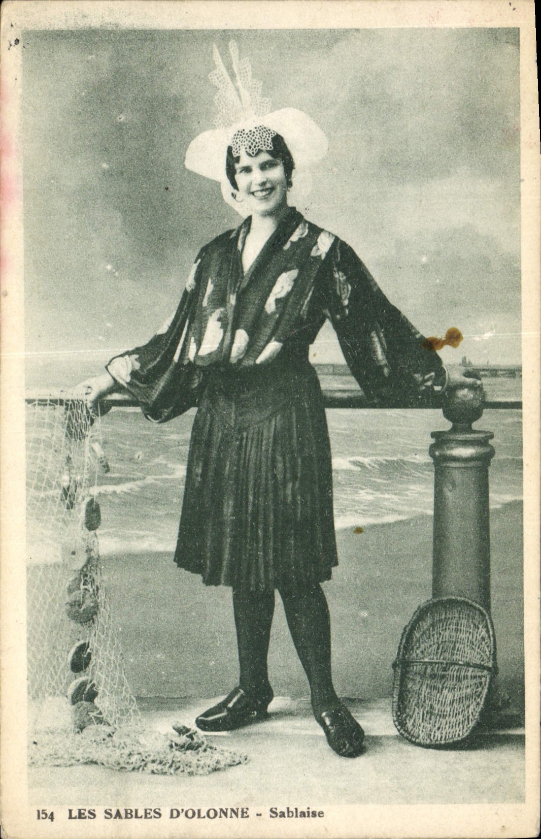 CPA Folklore Les Sables d'Olonne Sablaise