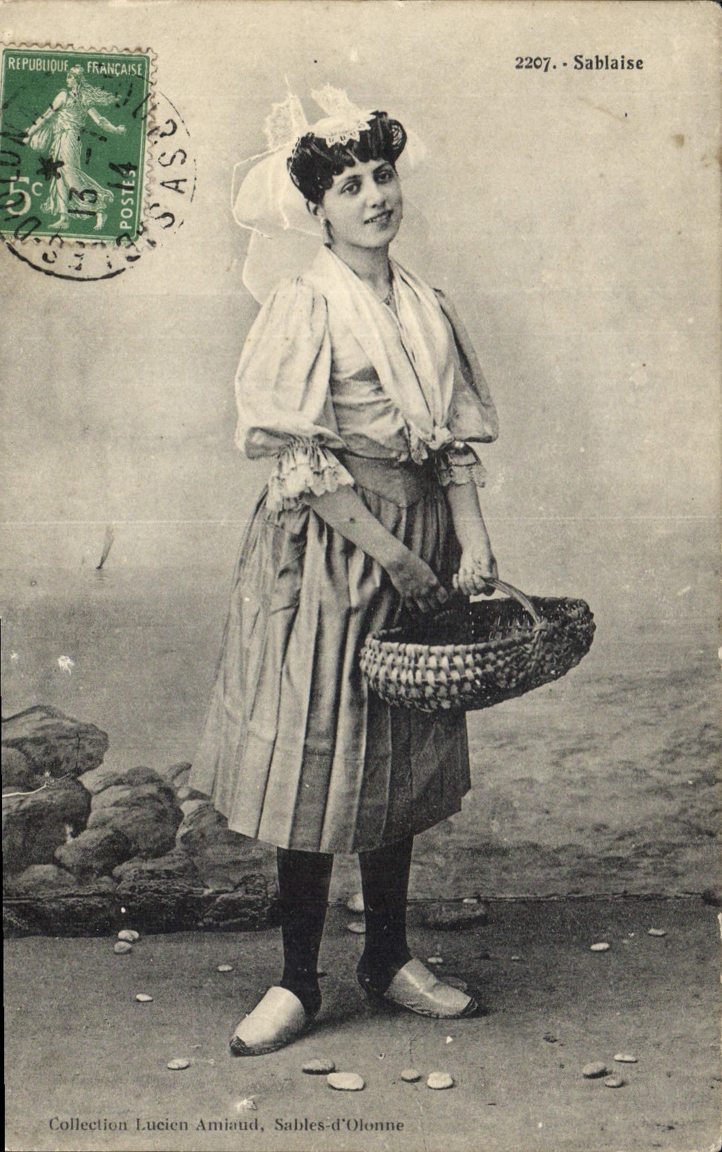 CPA Folklore Sablaise