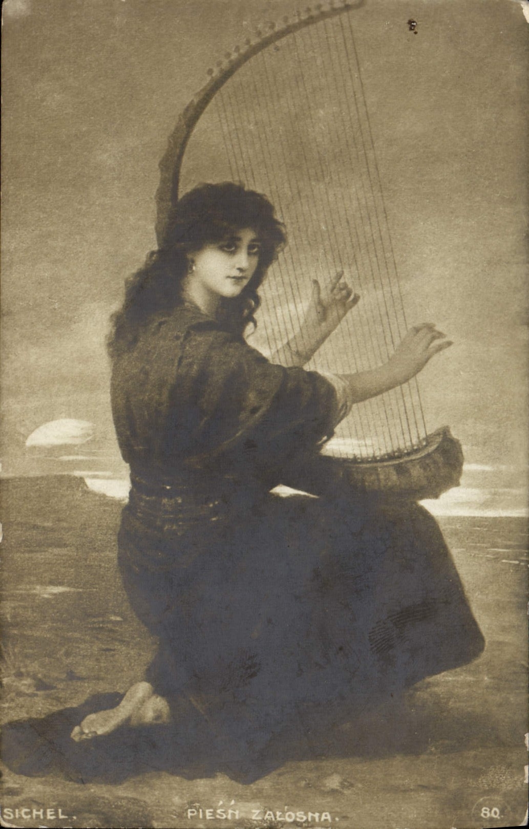 CPA Femme Harpe Sichel 