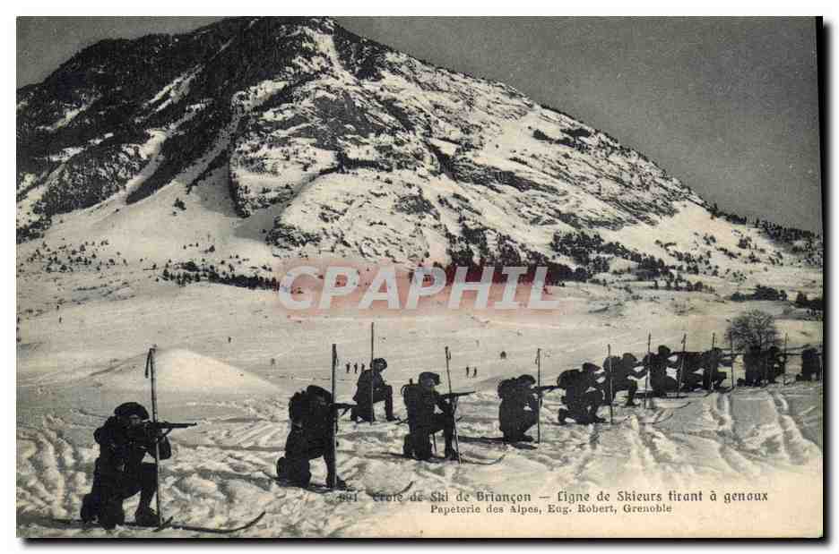 CPA Militaria Chasseurs Alpins Ligne de skieurs tirant a genoux Ecole de ski de Briancon