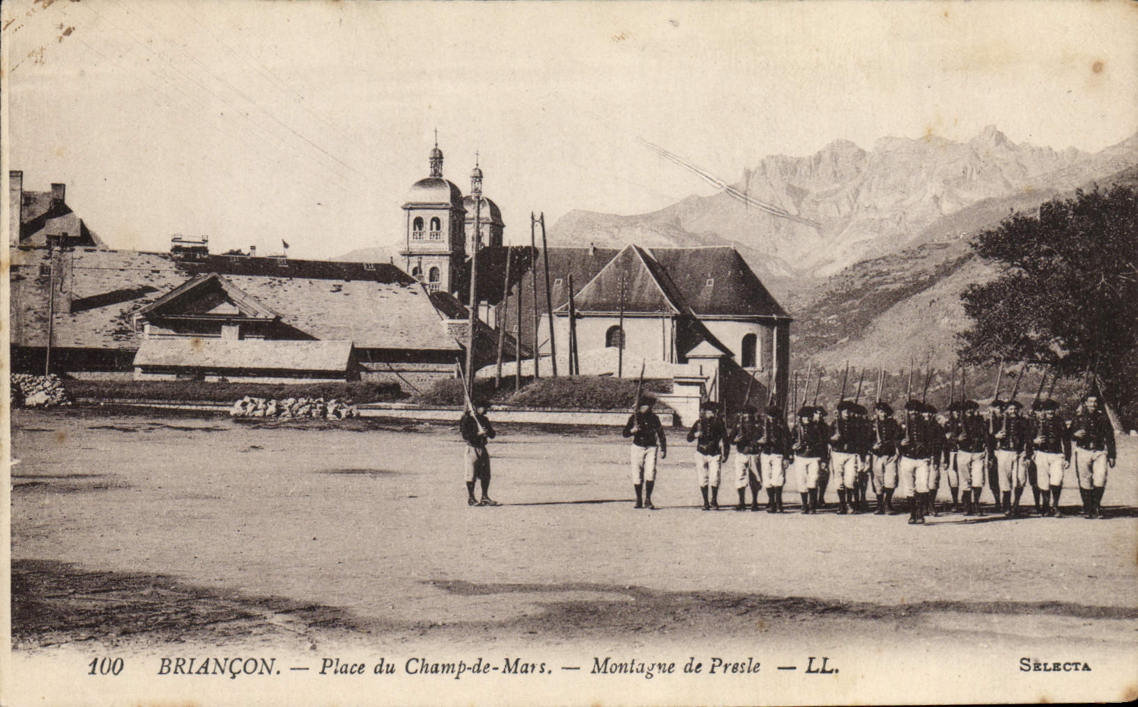 BRIANÇON — Place du Champ-de-Mars — Montagne de Presle — SÉLECTA — n°100