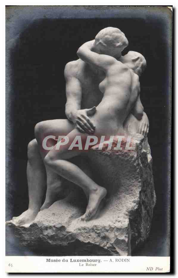 CPA Paris Musee du Luxembourg Rodin Le baiser 