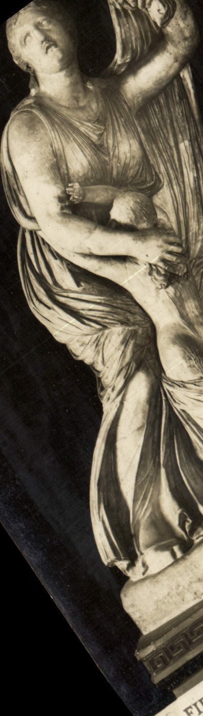 Statue de la Vierge à l'Enfant — détail — NPG