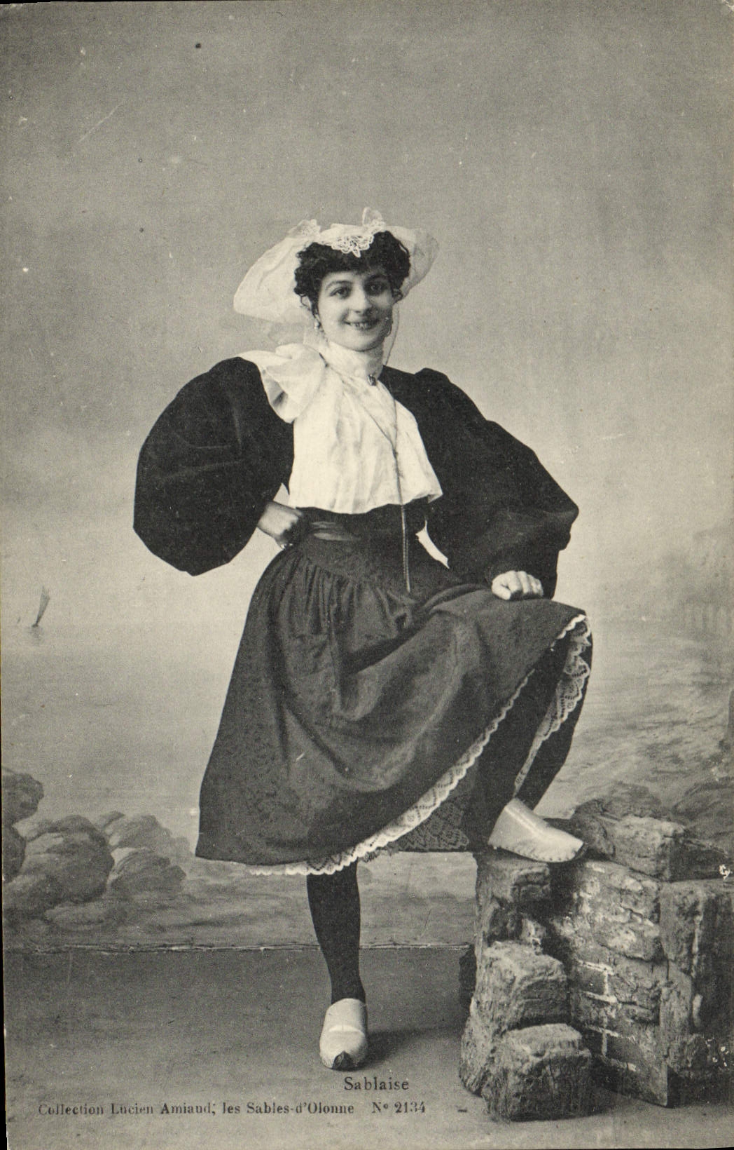 CPA Folklore Sablaise 