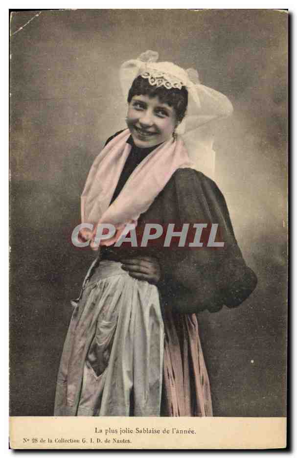 CPA Folklore La plus jolie Sablaise de l'annee 